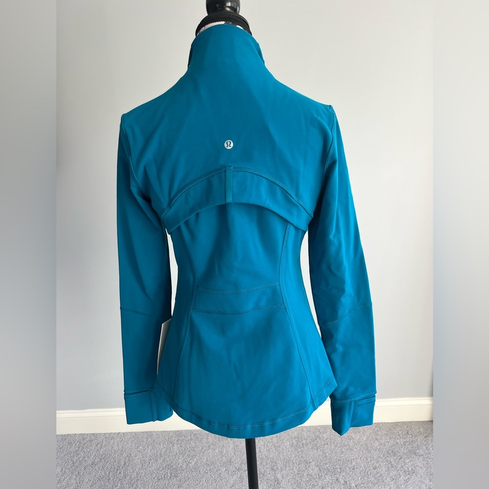Lululemon  NWT define jacket, * Luon size 8 Cypress Blue - Picture 2 of 6